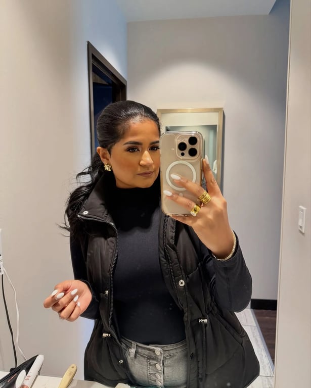 Corporate Chic Techie